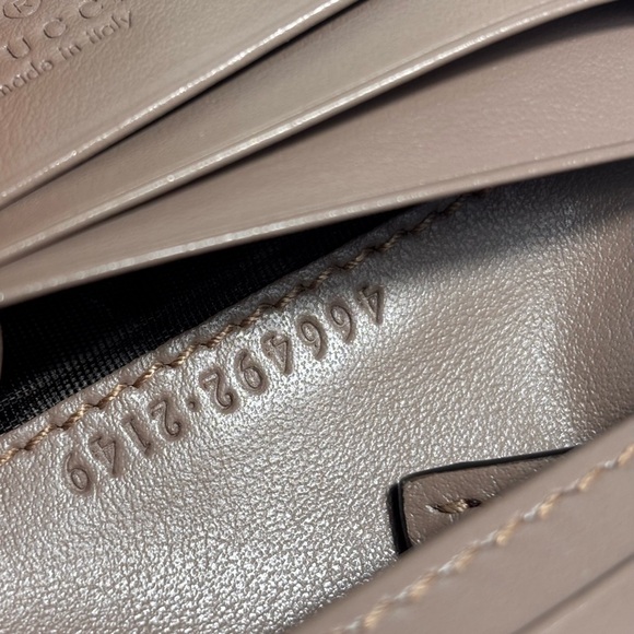 Beautiful Gucci Marmont Card Case Sold - Picture 13 of 16